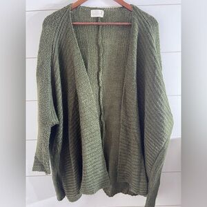 Dreamers open front cardigan size m/L. Pre owned‎ condition.
